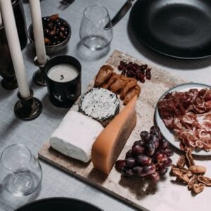 Lote Gourmet Quesos Artesanales y Embutidos Ibéricos